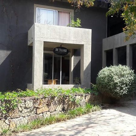 The Village Courtyard Suites & Executive Apartment Windhoek Exterior foto