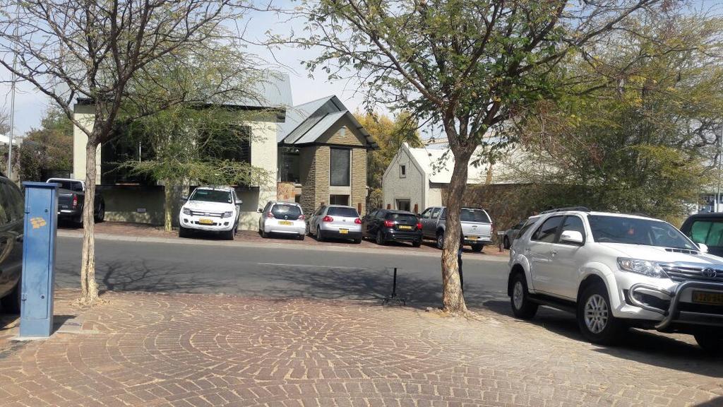 The Village Courtyard Suites & Executive Apartment Windhoek Exterior foto