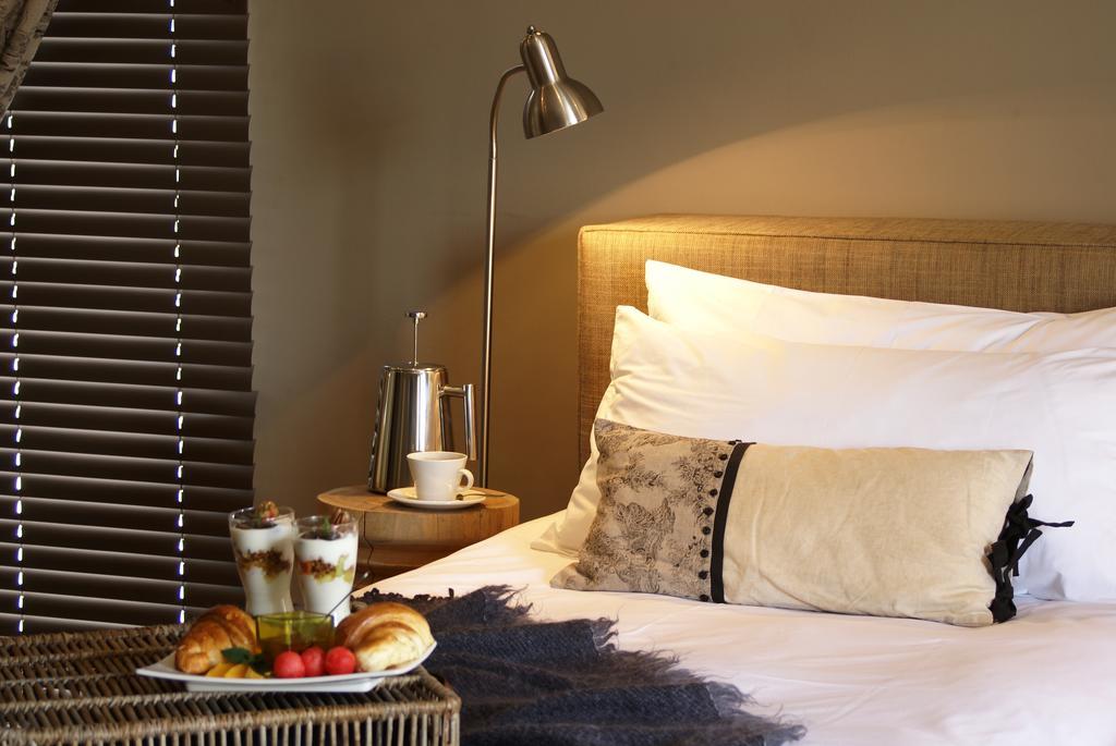 The Village Courtyard Suites & Executive Apartment Windhoek Exterior foto